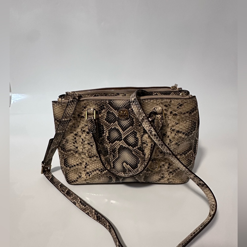 Tory Burch Tory Burch Beige Python Embossed Leath… - image 3